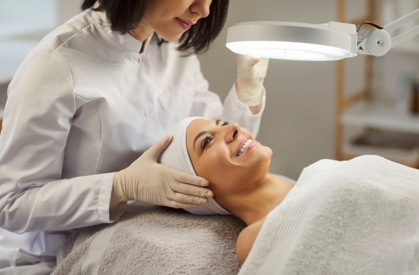 Ultrassom microfocado: tecnologia avançada para rejuvenescimento, firmeza e qualidade da pele